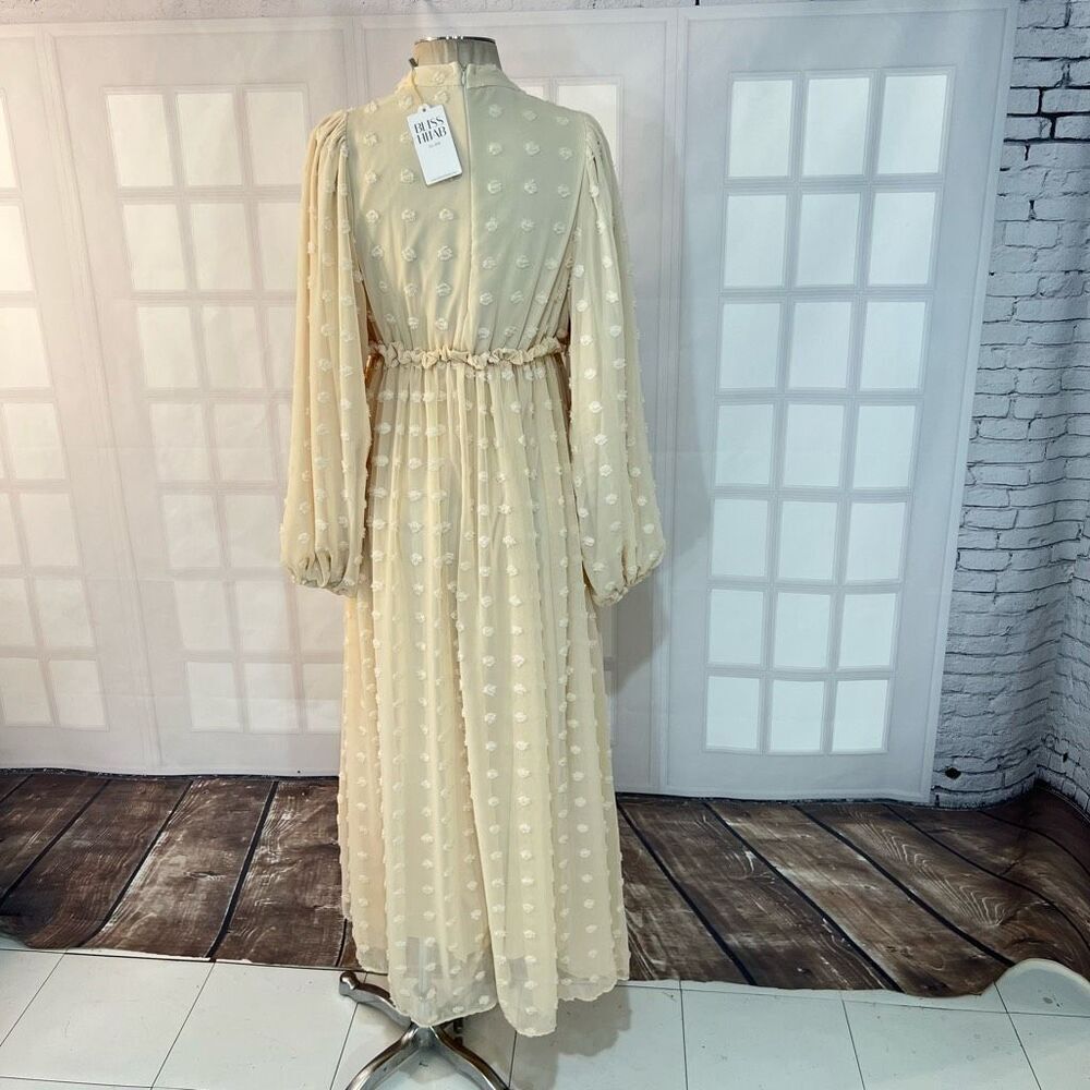 Bliss Hijab NWT ivory EVA MAXI DRESS - EMBOSSED DOTS size 40 or large - Picture 8 of 13